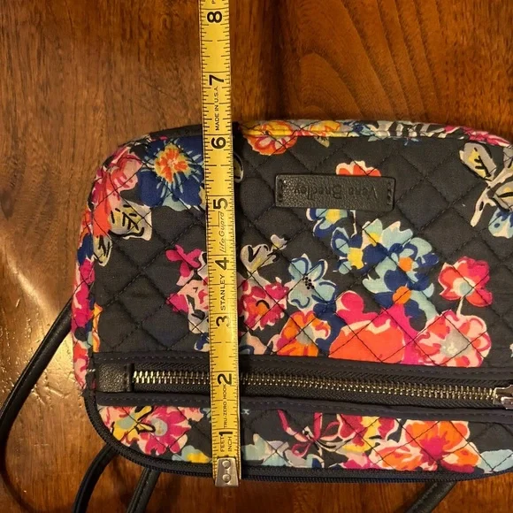 Vera Bradley Crossbody Bag in Pretty Posies - Picture 10 of 11